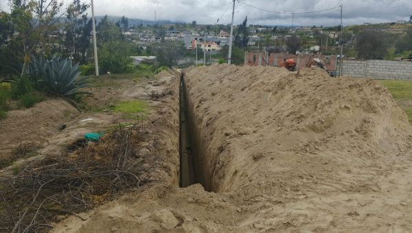AVANZA AL 40% LA OBRA DE ALCANTARILLADO SANITARIO Y PLUVIAL EN LA PARROQUIA PICAIHUA